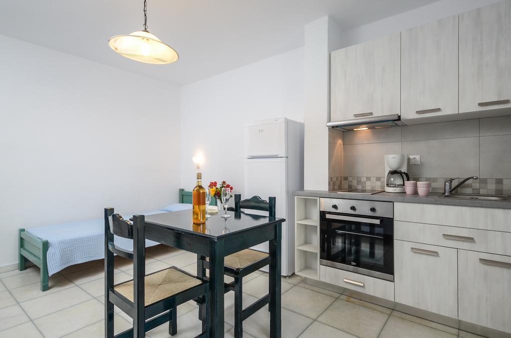מיקרי ויגלה Victoria Studios & Apartments מראה חיצוני תמונה